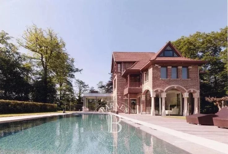 Parc de Wolvendael - 5 bedroom villa + swimming pool + garden + terraces + cinema + garage