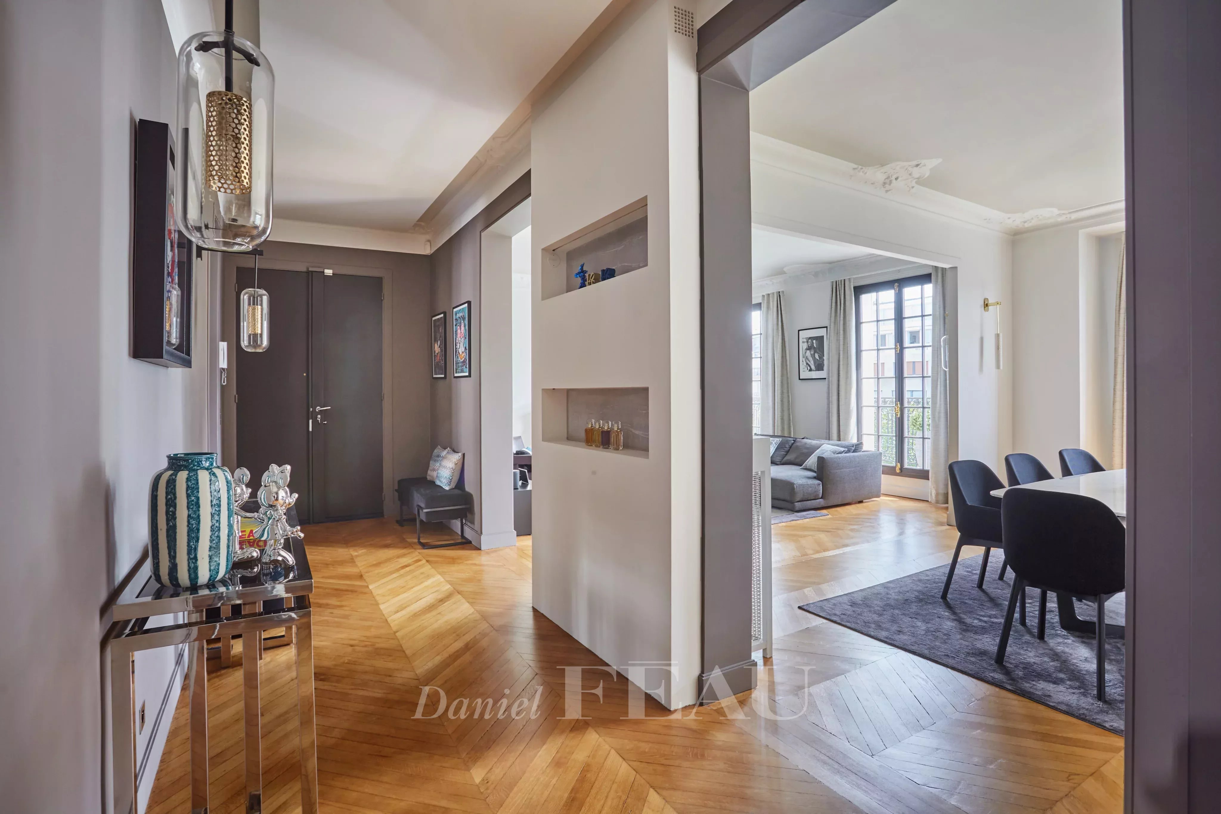 Sale Apartment Paris 16th