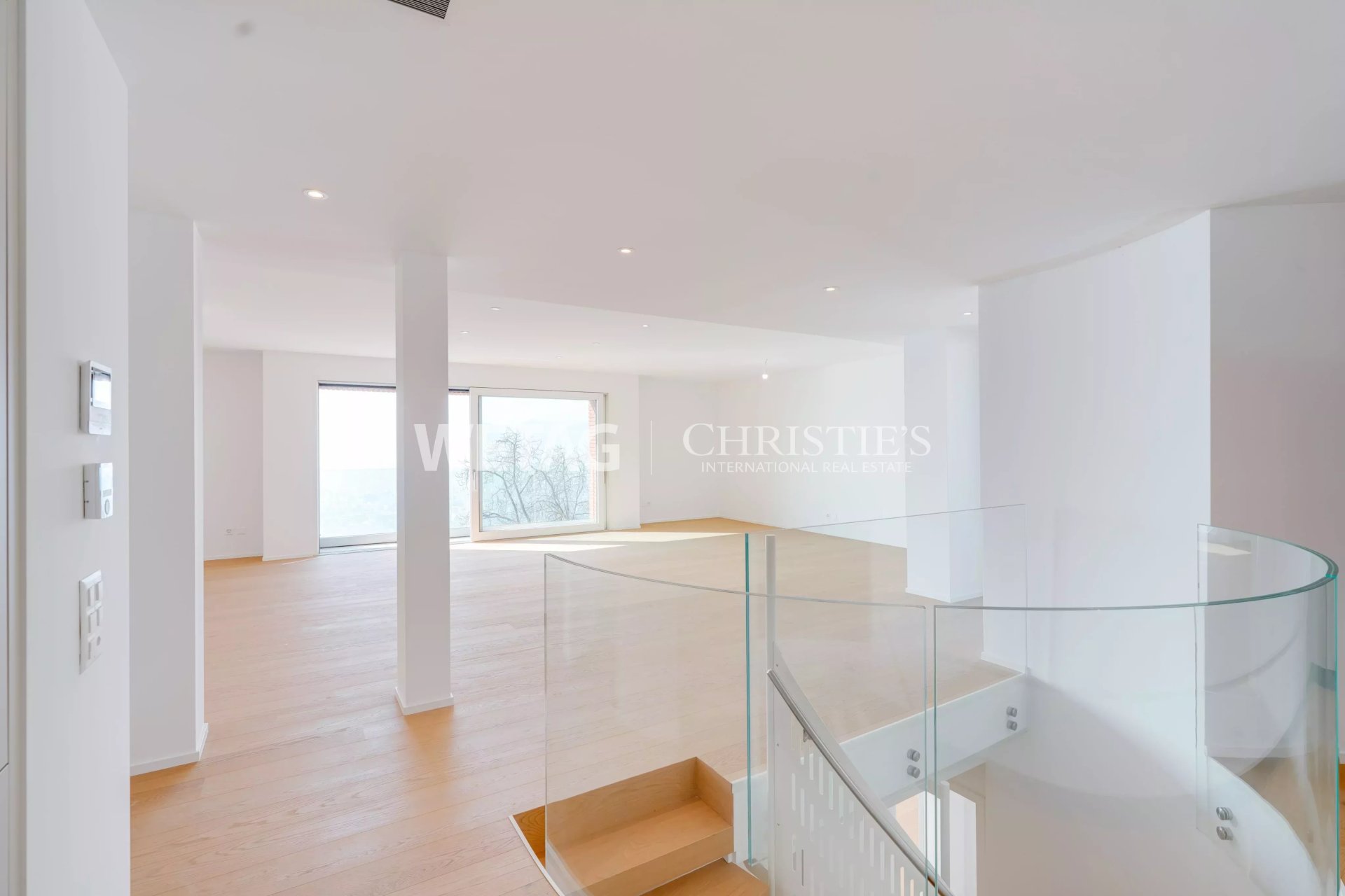 4 Bedroom Villa/Townhouse's Image 8