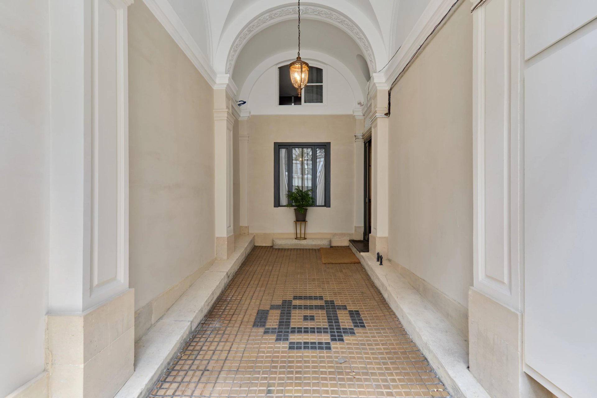 1 Bedroom Apartment/Flat's Image 12