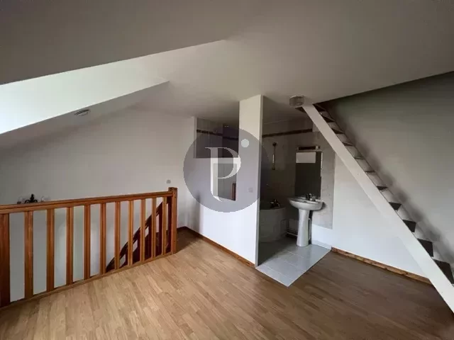location-appartement-2-pieces-verrieres-le-buisson-83873148