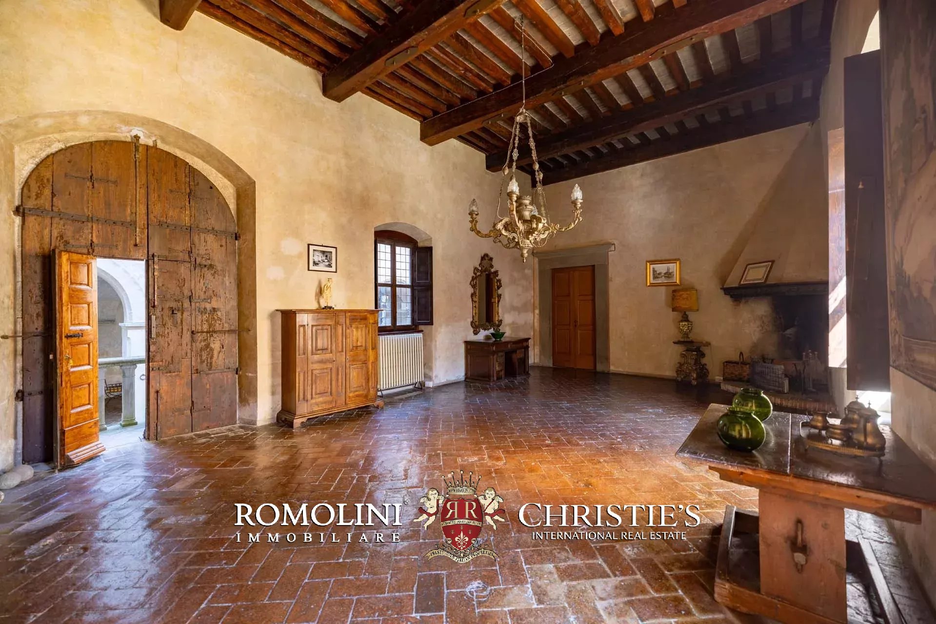 71 Bedroom Chateau's Image 51