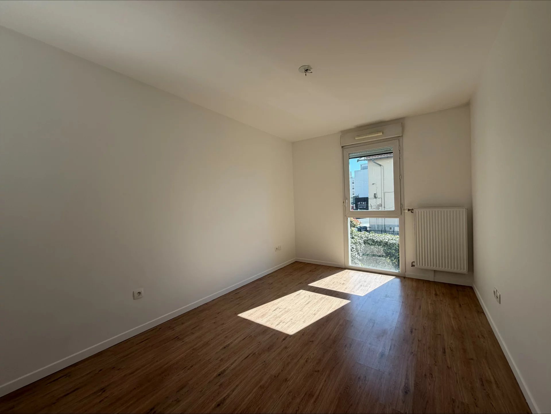 7483207 Location Bron