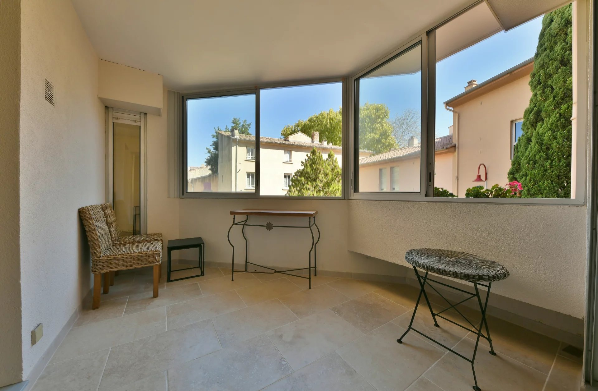 Appartement deux chambres proche centre ville