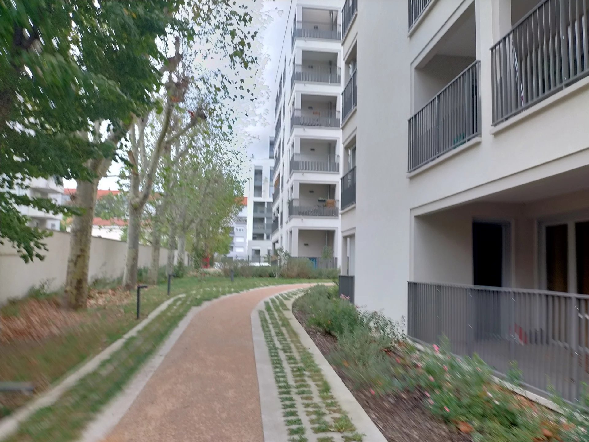 6635406 Location Lyon 8ème