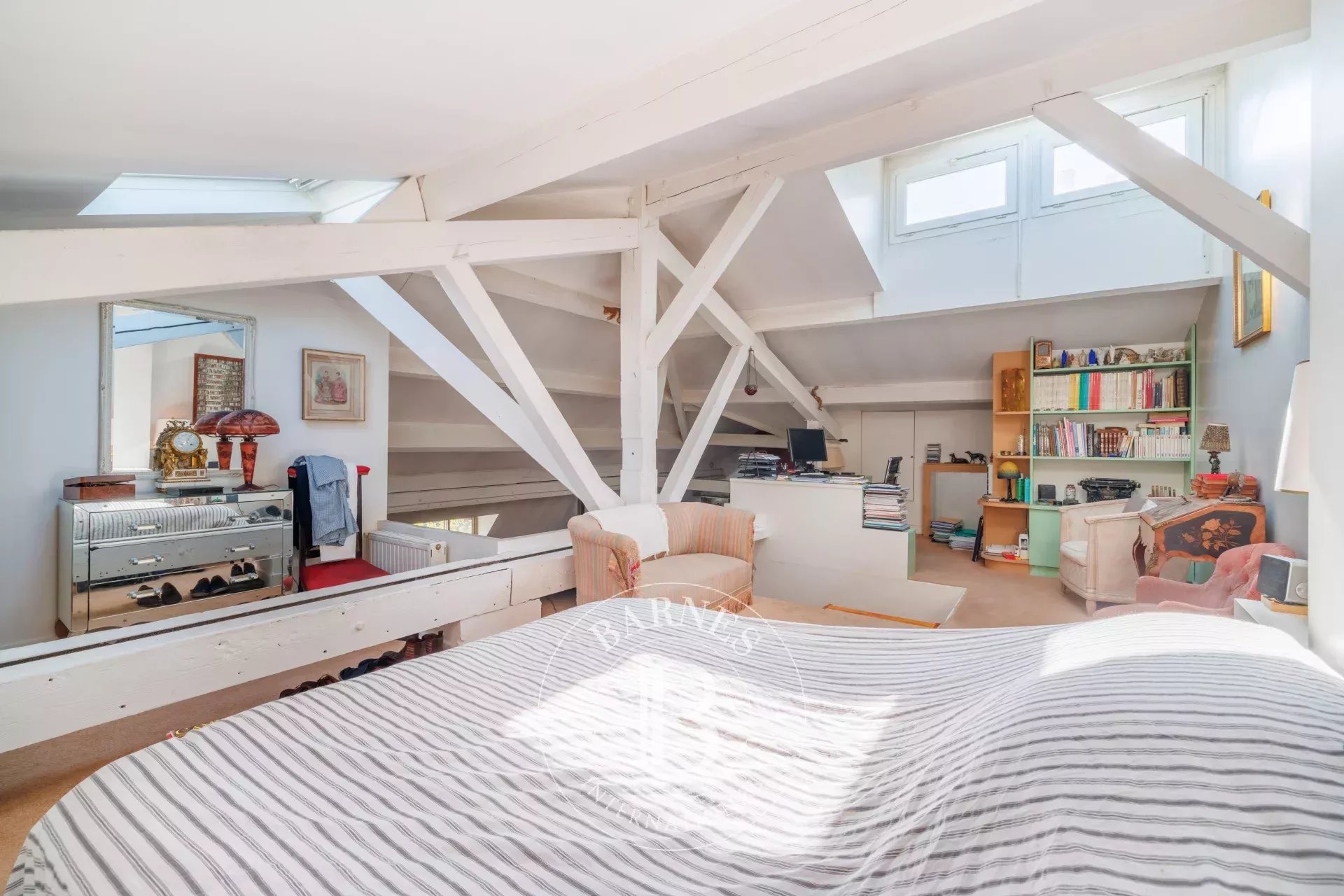 Daire Paris 3ème - picture 16