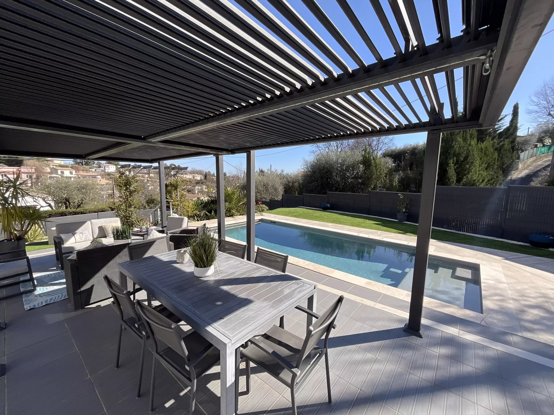 VILLA PISCINE - LA GAUDE