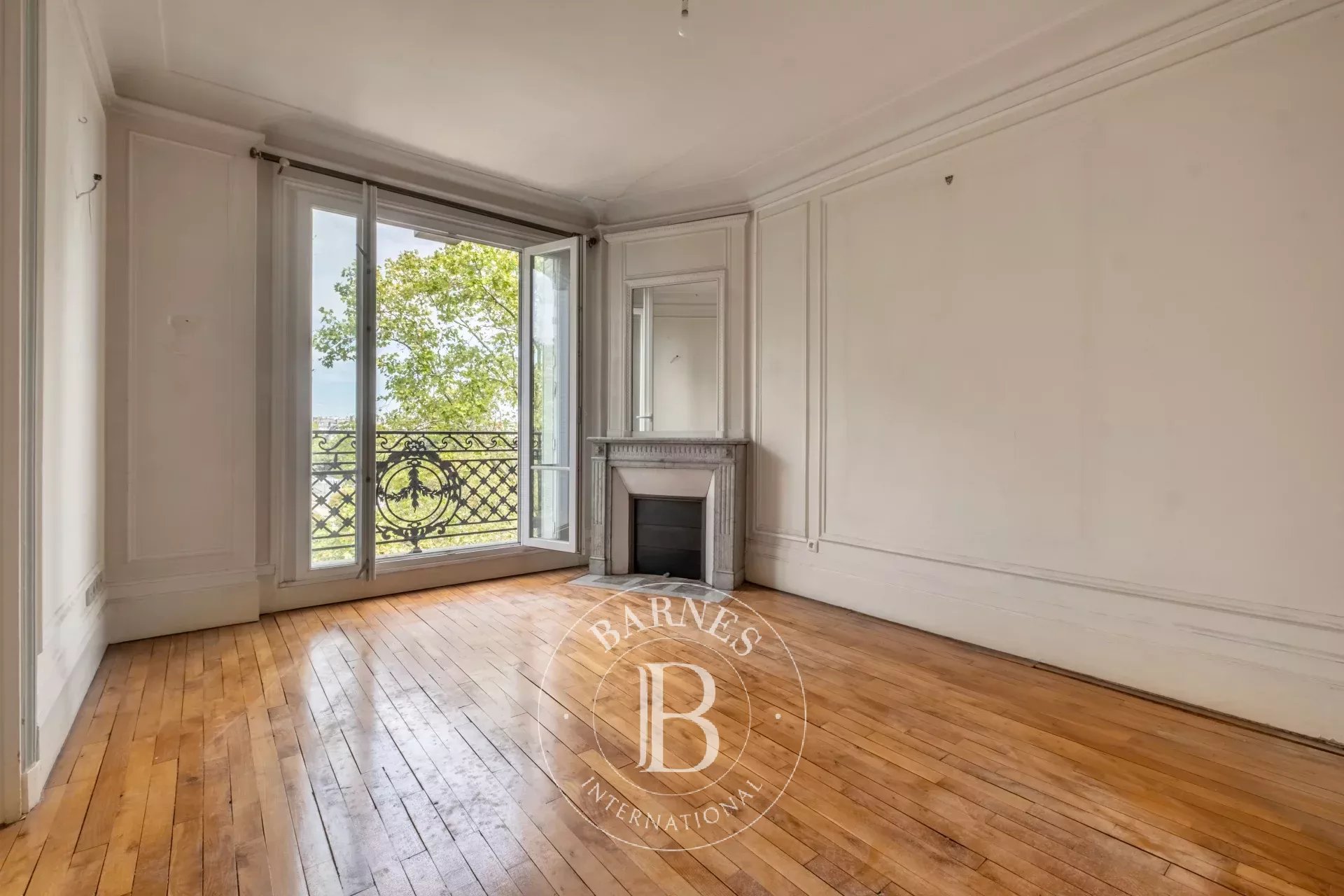 Paris  - Appartement 5 Pi&egrave;ces 2 Chambres - picture 7