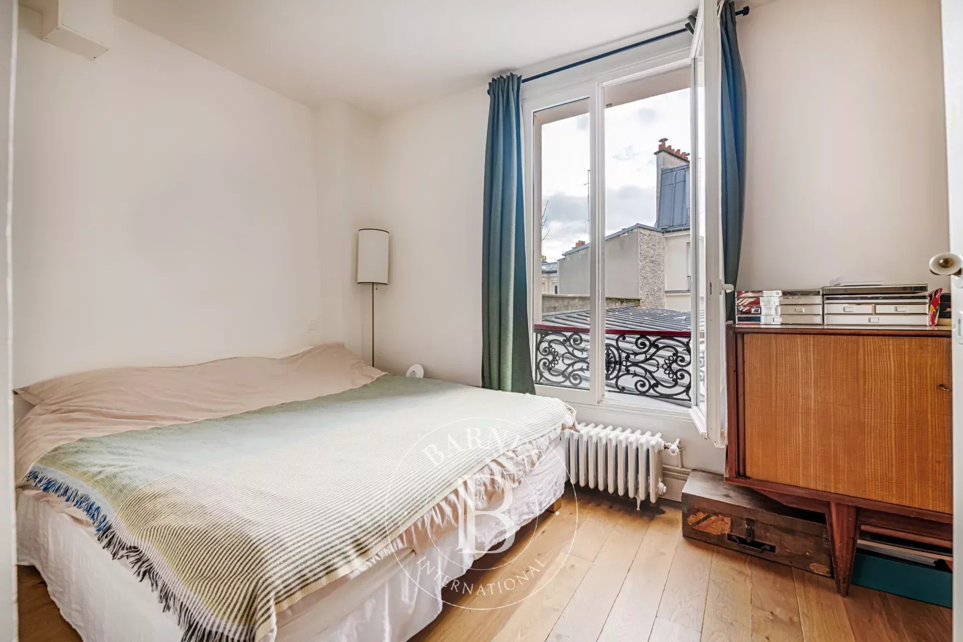 Daire Paris 18ème - picture 9