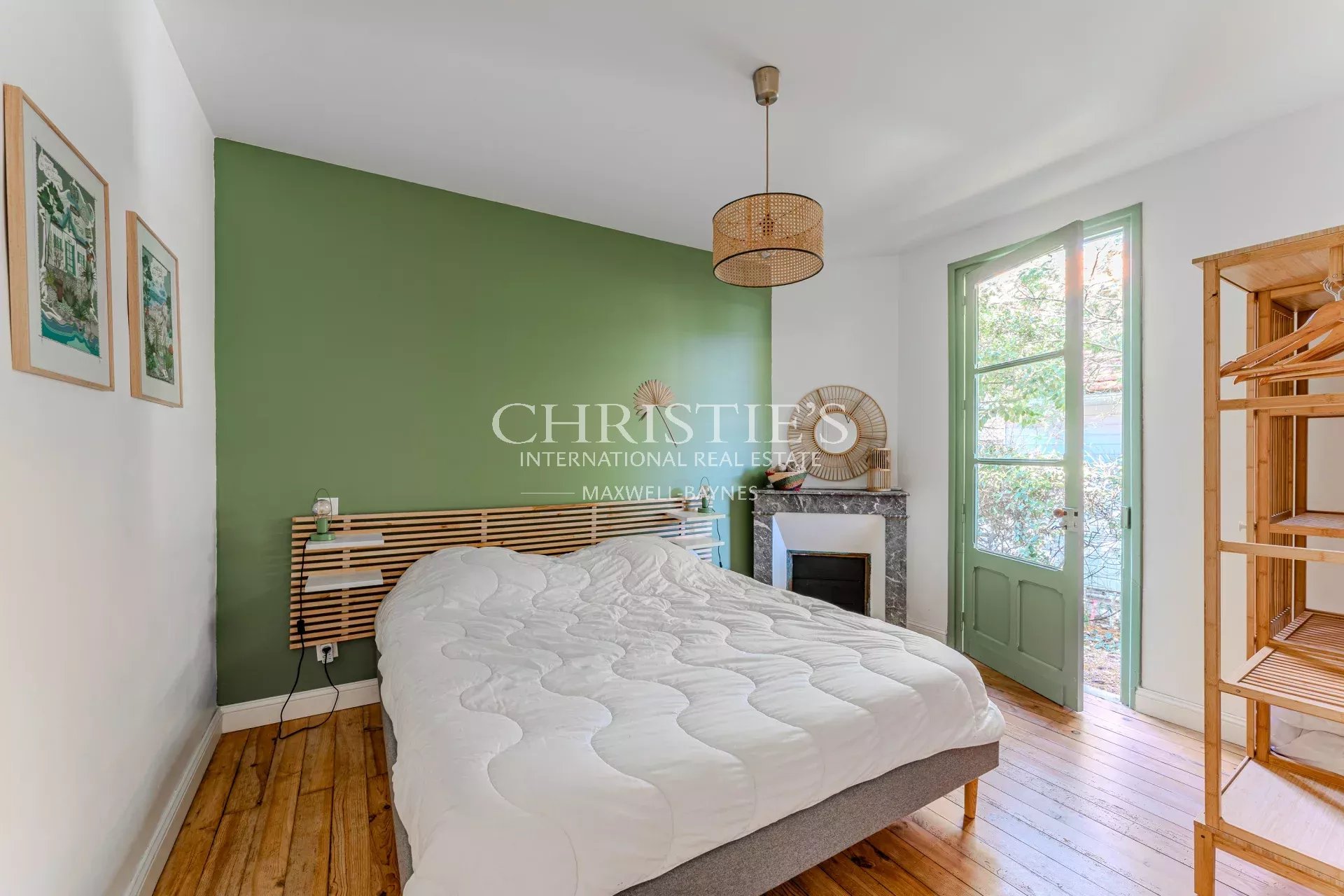 6 Bedroom Villa/Townhouse's Image 4