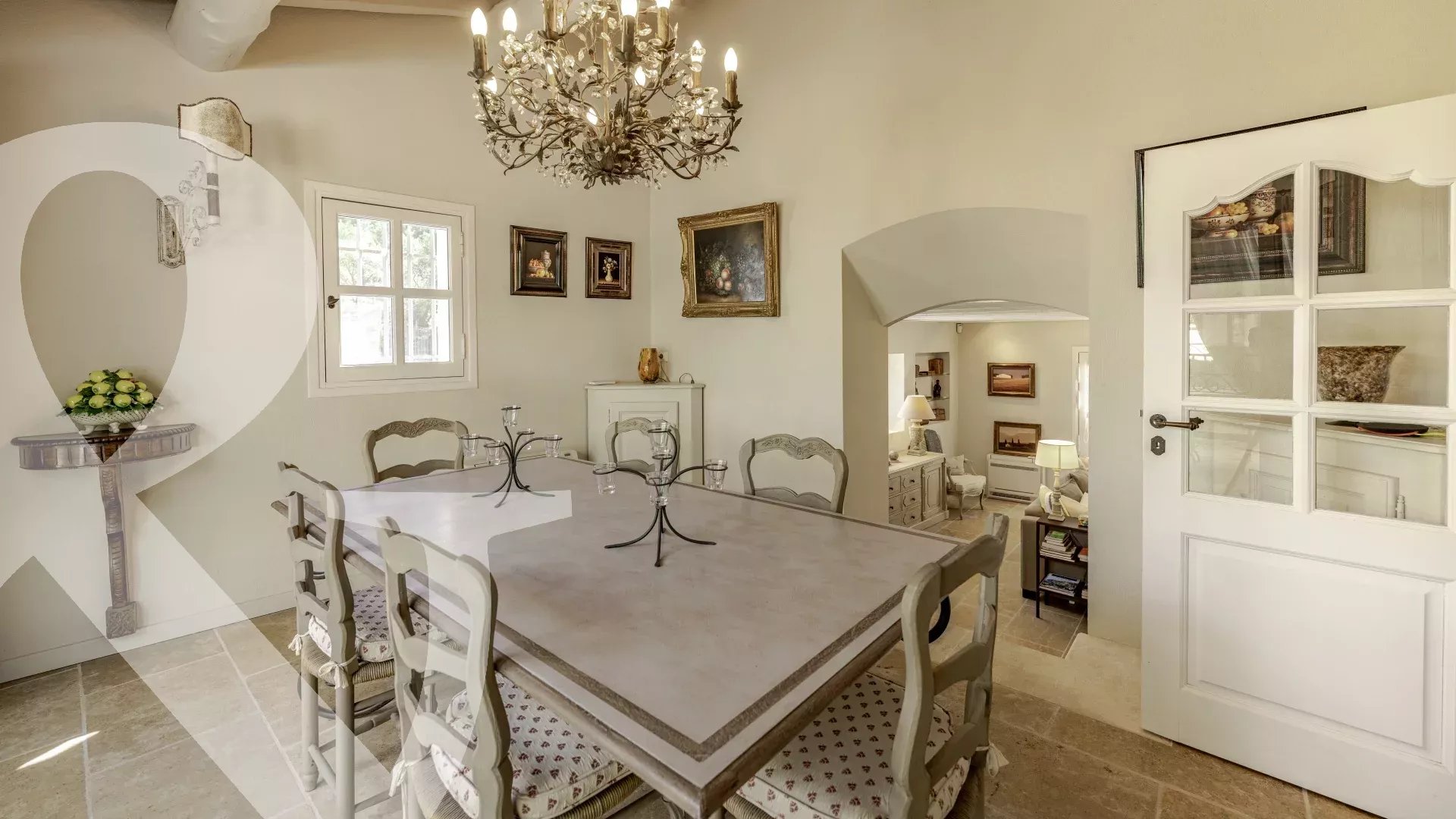 MAGNIFIQUE VUE SUR LES BAUX DE PROVENCE