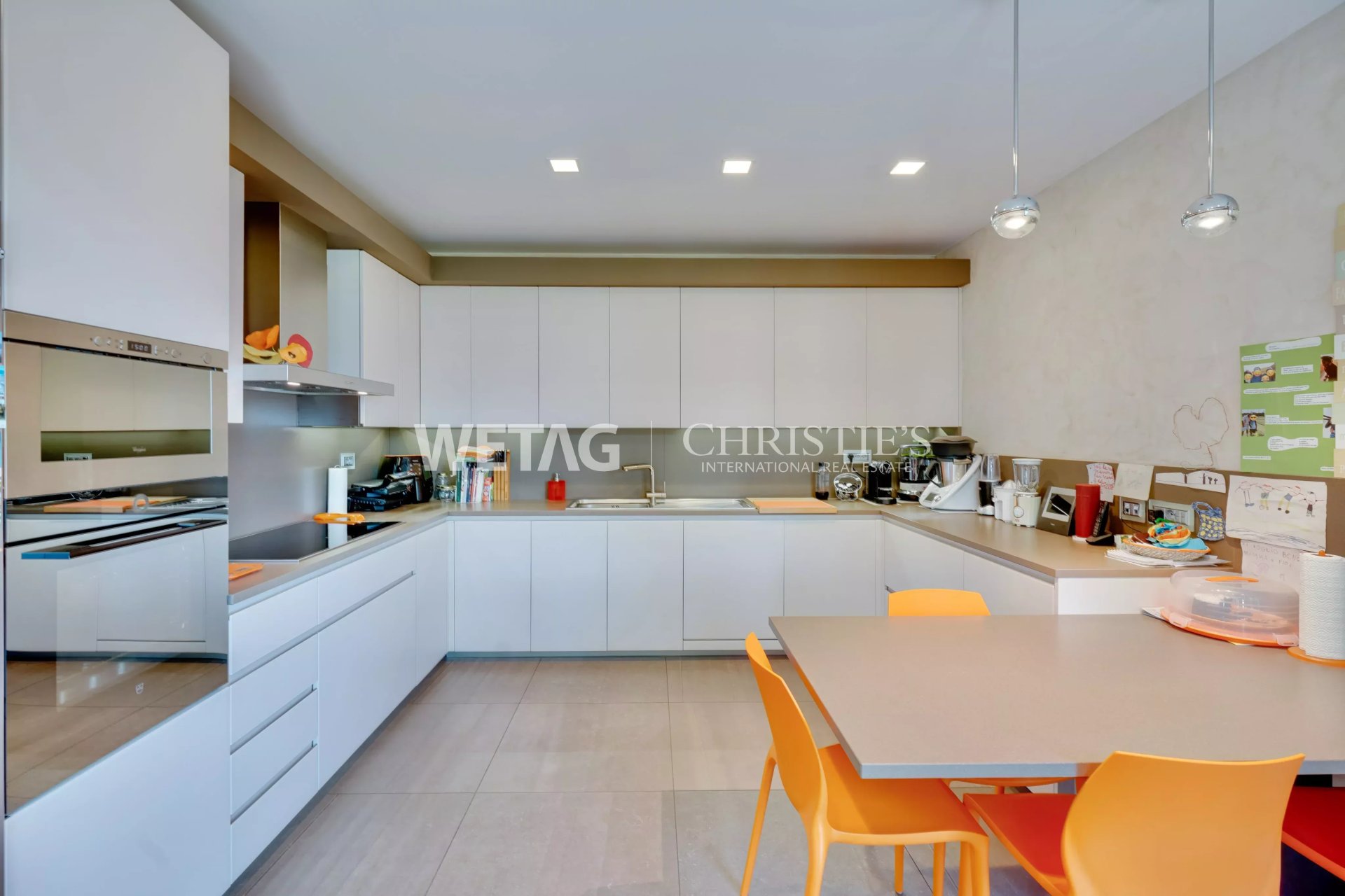 3 Bedroom Apartment/Flat's Image 4