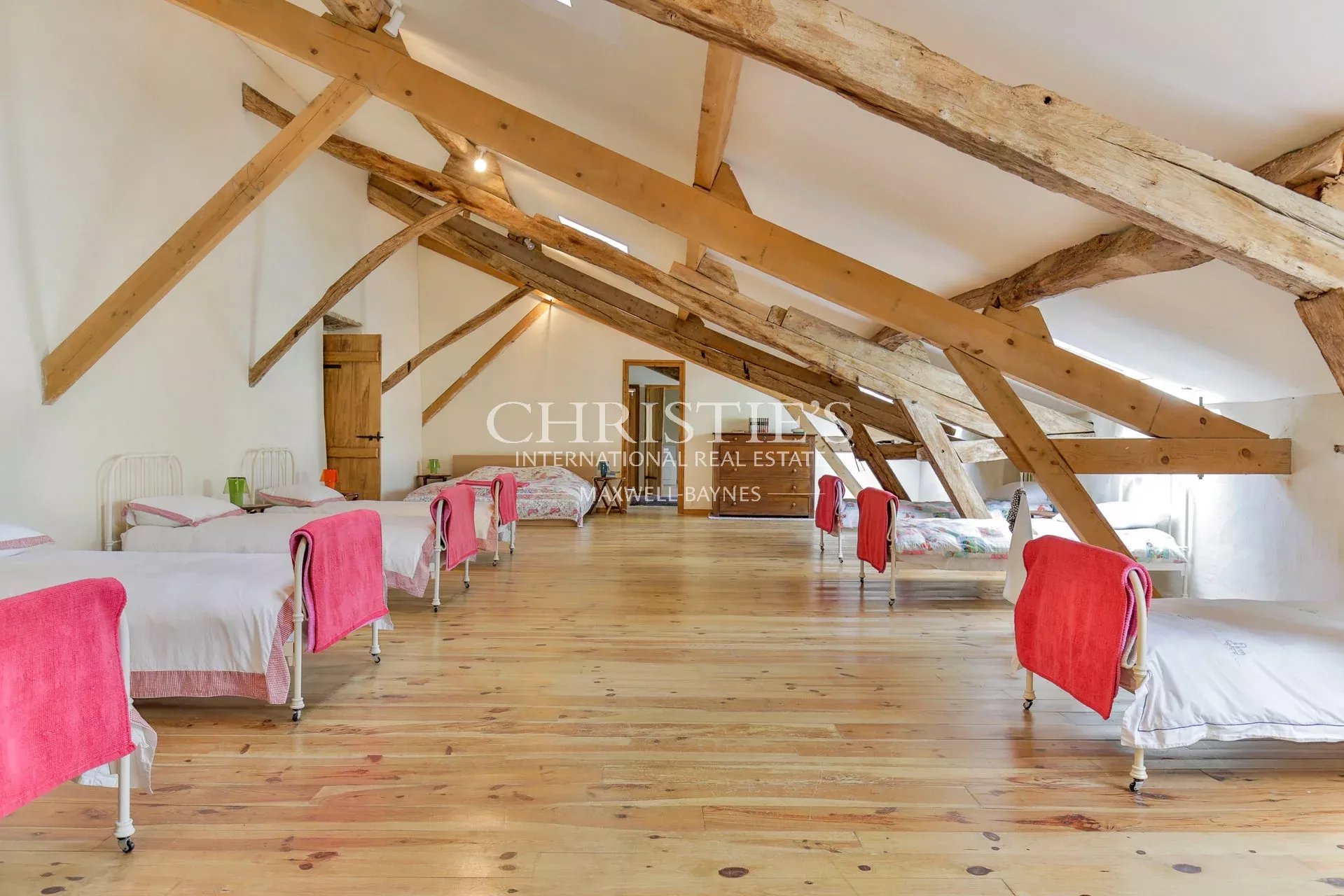 13 Bedroom Chateau's Image 12