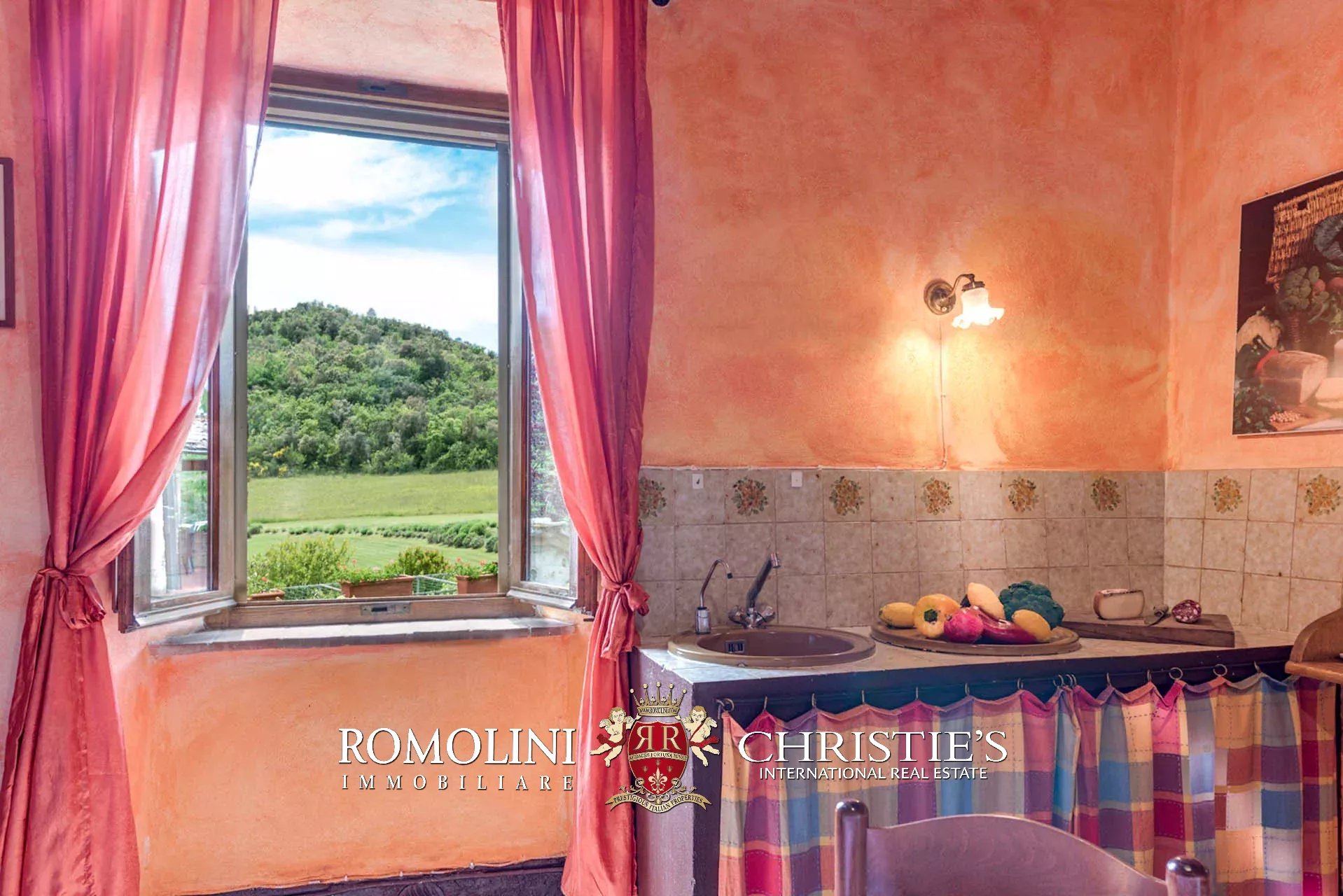 18 Bedroom Villa/Townhouse's Image 78