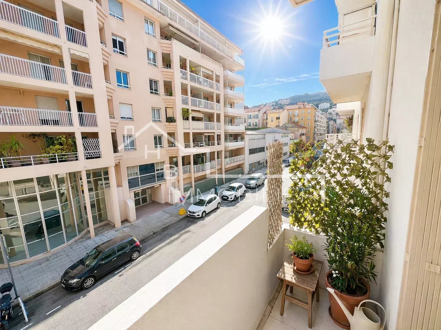 Agence immobilière de 