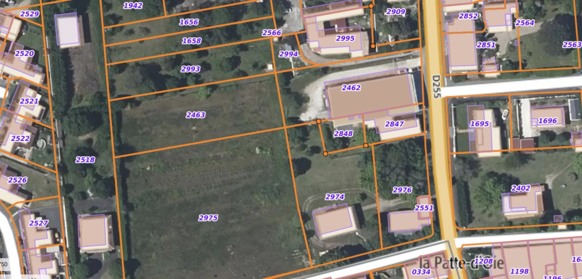 Terrain constructible de 6977 m2