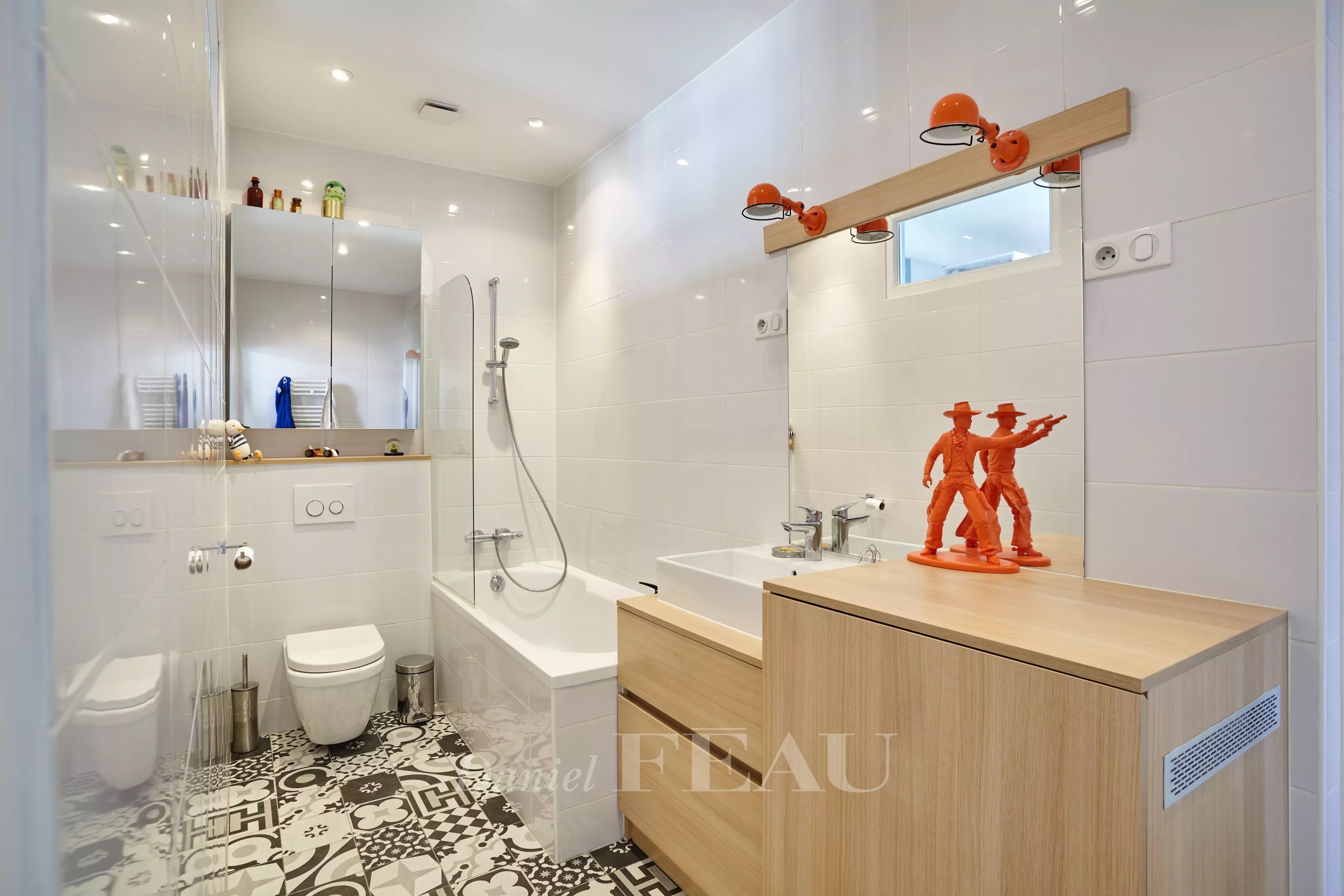 Sale Apartment Paris 16th