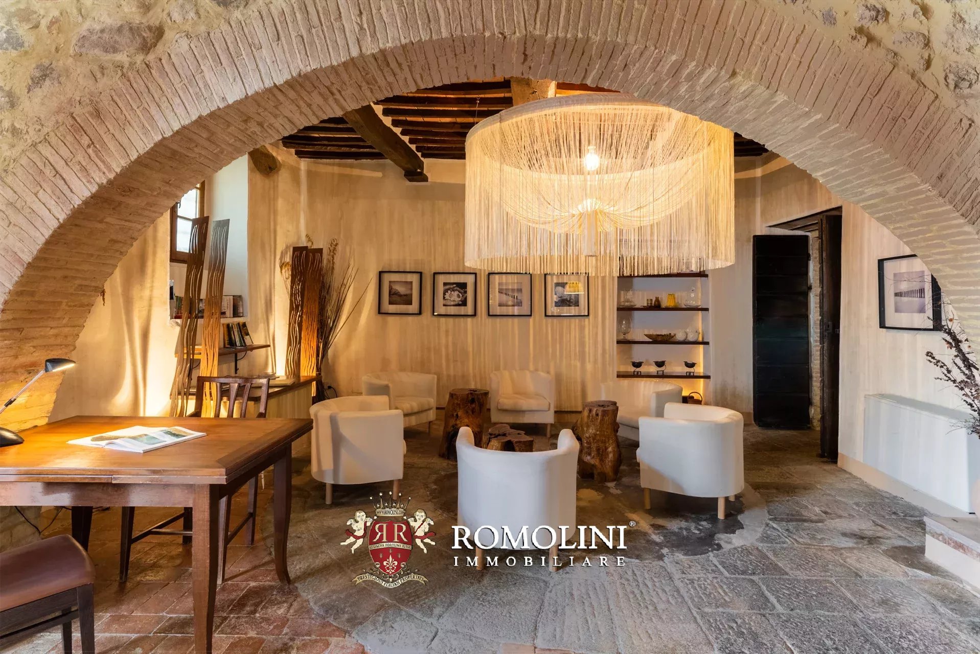 13 Bedroom Villa/Townhouse's Image 44