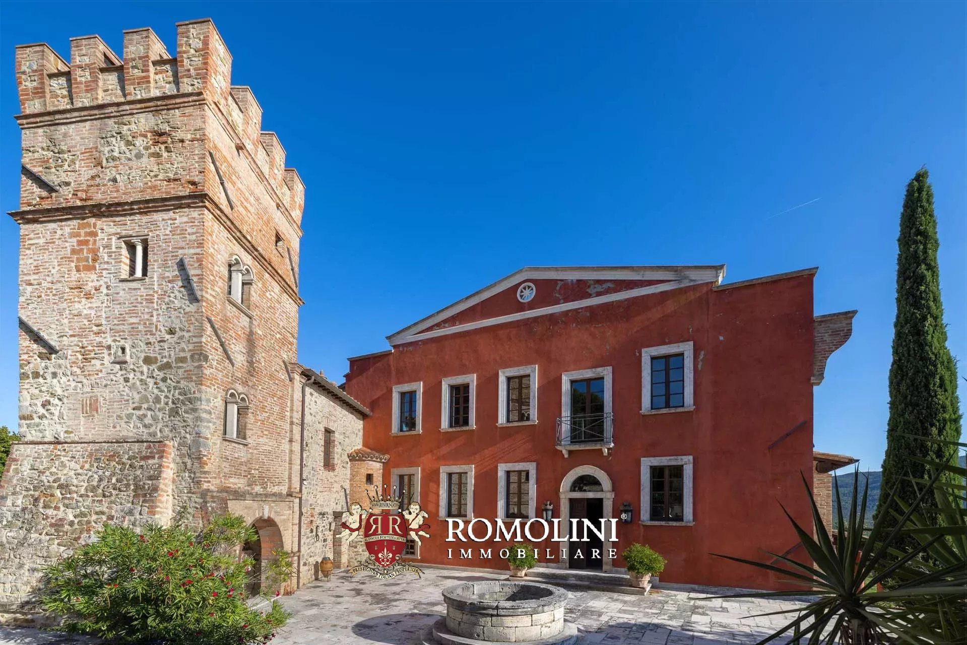 10 Bedroom Villa/Townhouse's Image 17