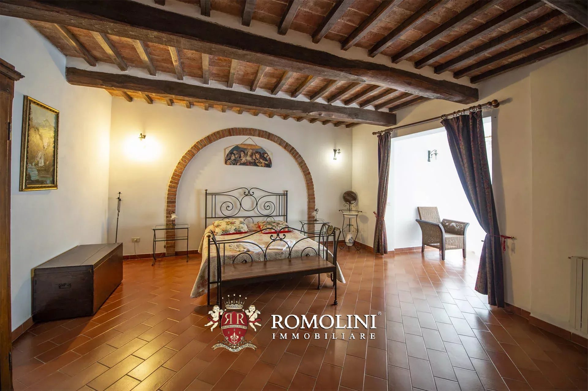 34 Bedroom Vineyard's Image 73