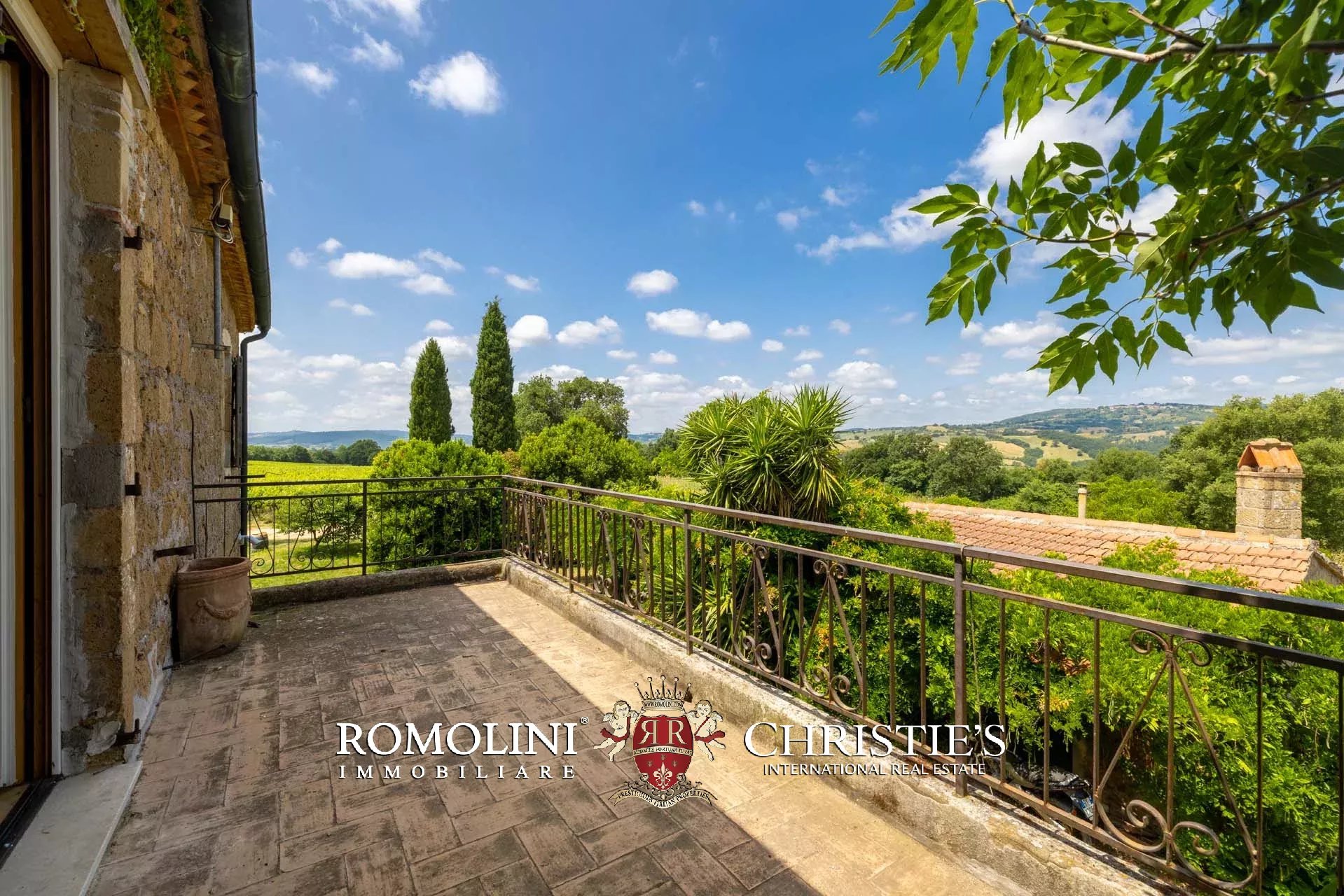 4 Bedroom Villa/Townhouse's Image 42