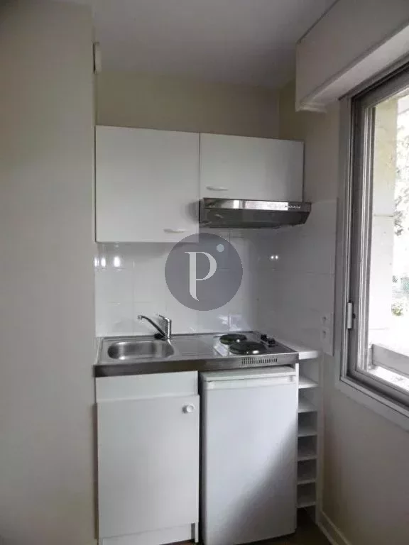 location-appartement-1-piece-chatenay-malabry-83867127