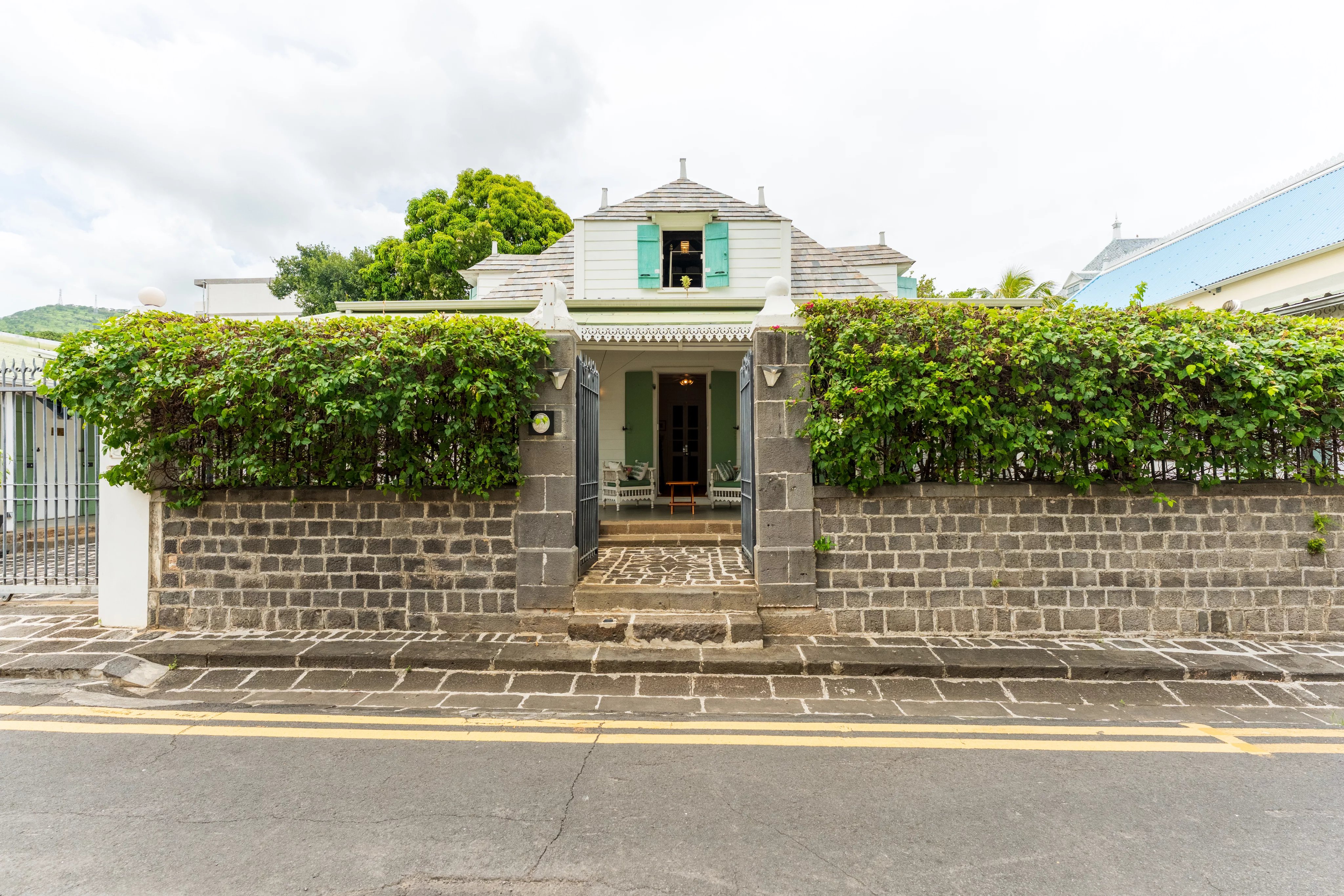 Ev Port Louis - picture 18