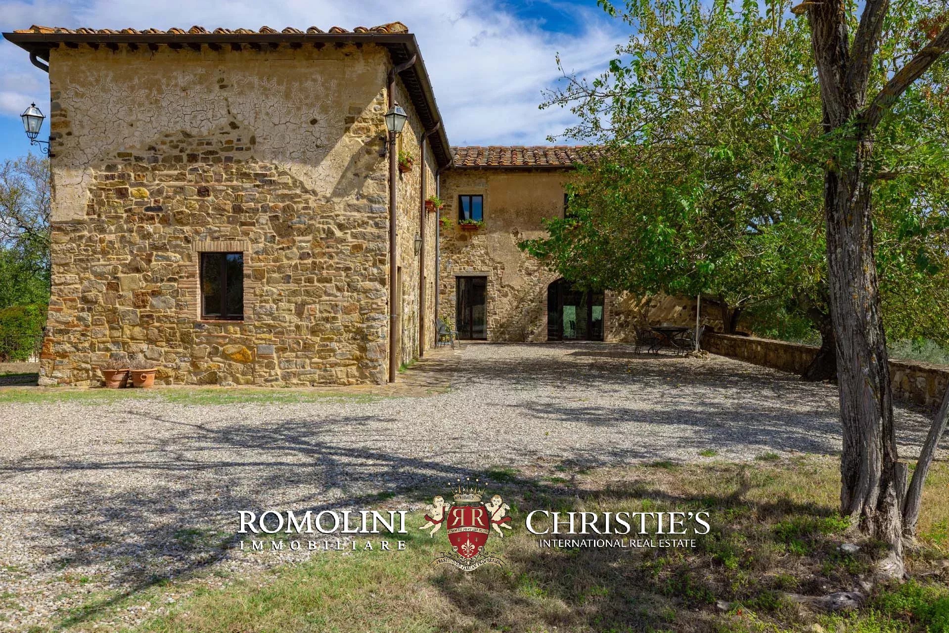 4 Bedroom Villa/Townhouse's Image 19