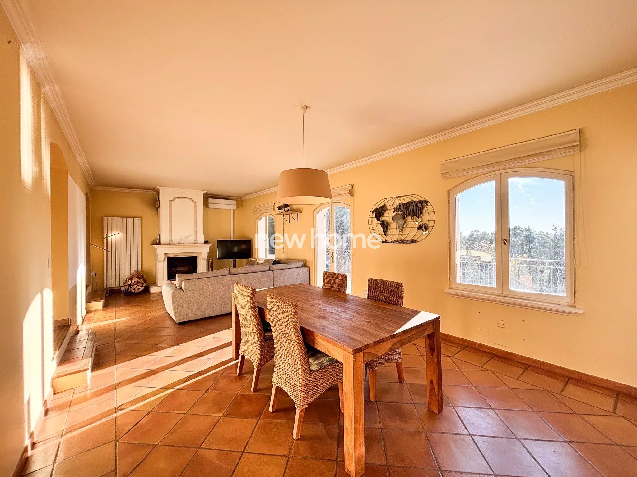 Bastide provençale de 160 m² sur un terrain d'un hectare avec vue dégagée!