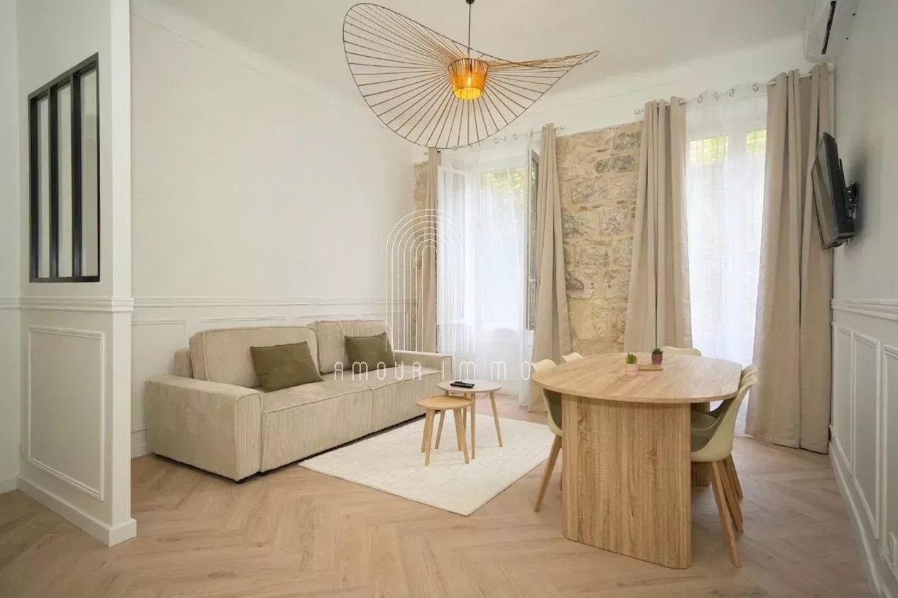 Charmant 2 pièces rénové de 47m2 avec terrasse de 13m2  - LIBERATION - NICE