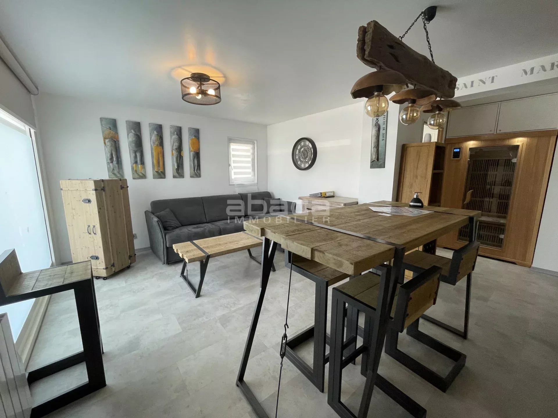 Agence immobilière de 