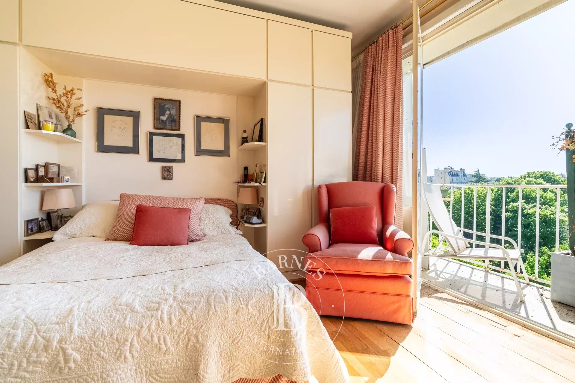 Exclusive listing - 2 or 3-bed apartment - Top floor - Same-level terrace - picture 8