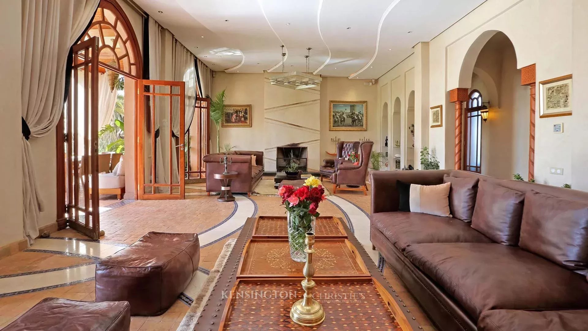 5 Bedroom Villa/Townhouse's Image 3
