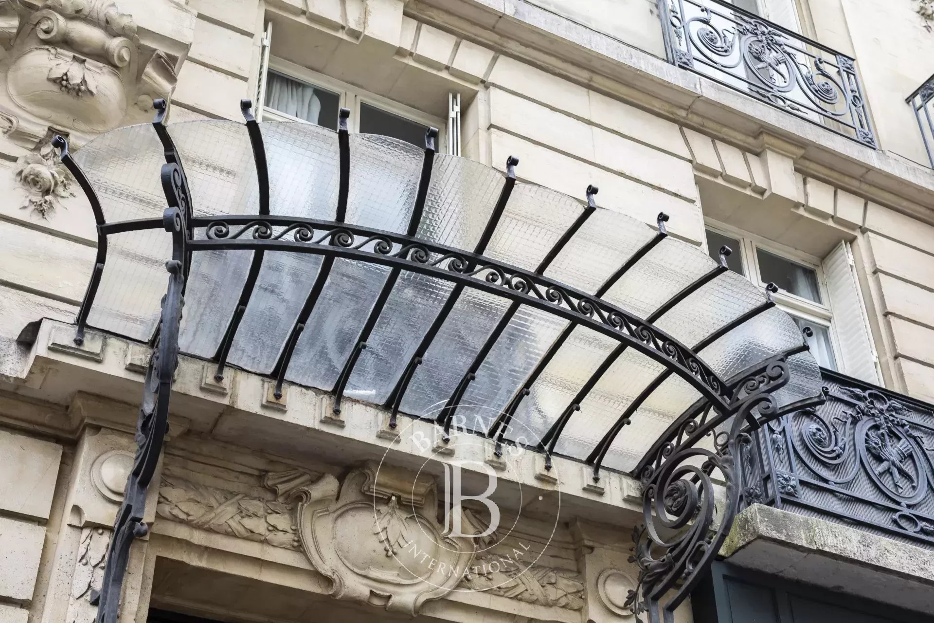 Daire Paris 7ème - picture 6