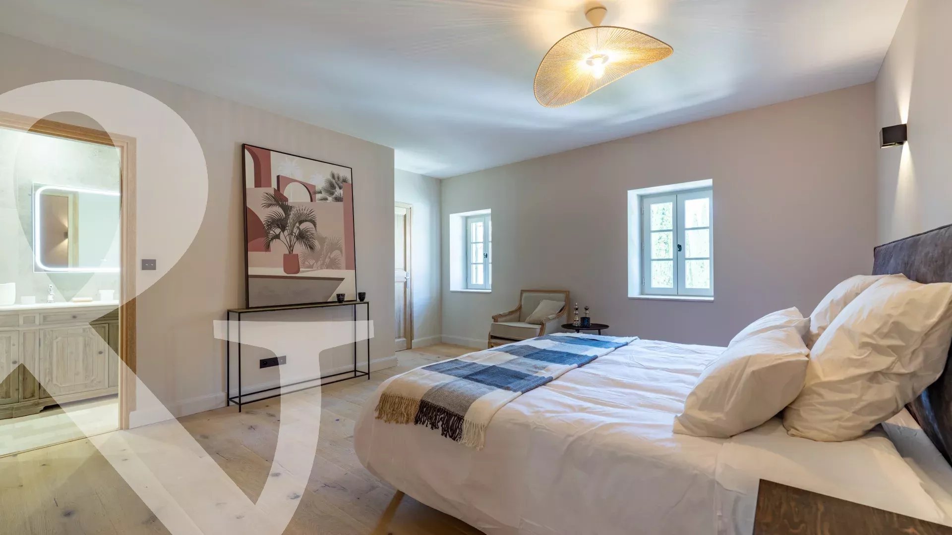 UN BIEN UNIQUE AVEC VUE SUR L'EGLISE