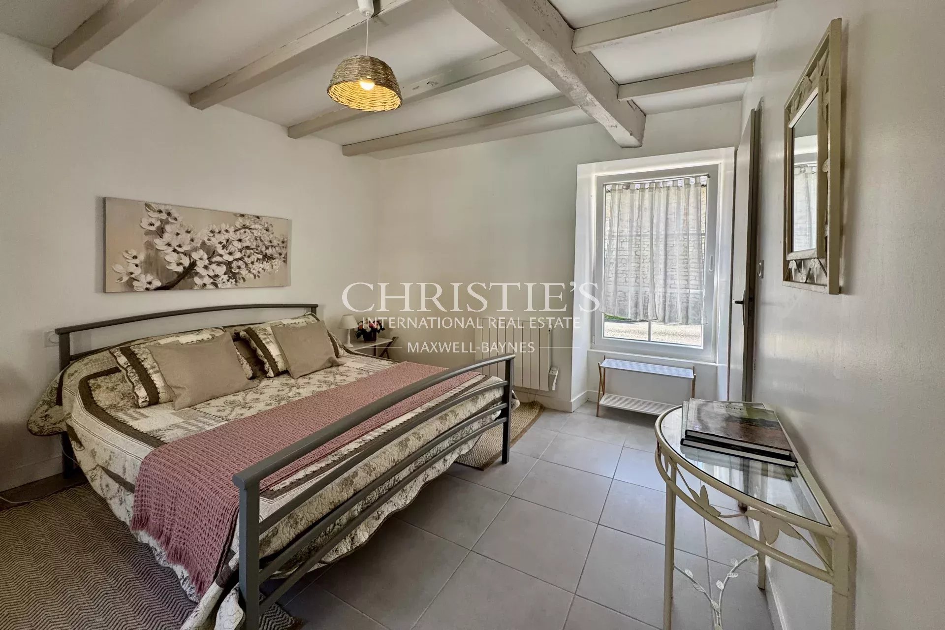 7 Bedroom Villa/Townhouse's Image 42