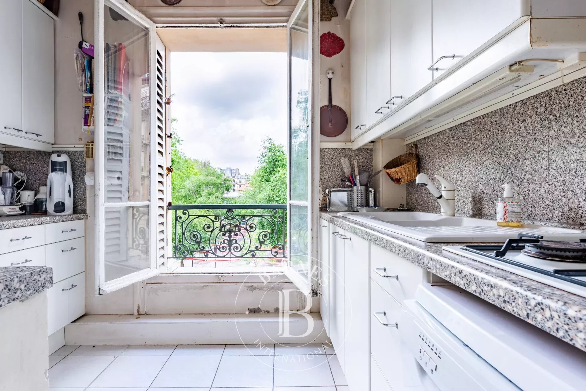 Daire Paris 14ème - picture 10