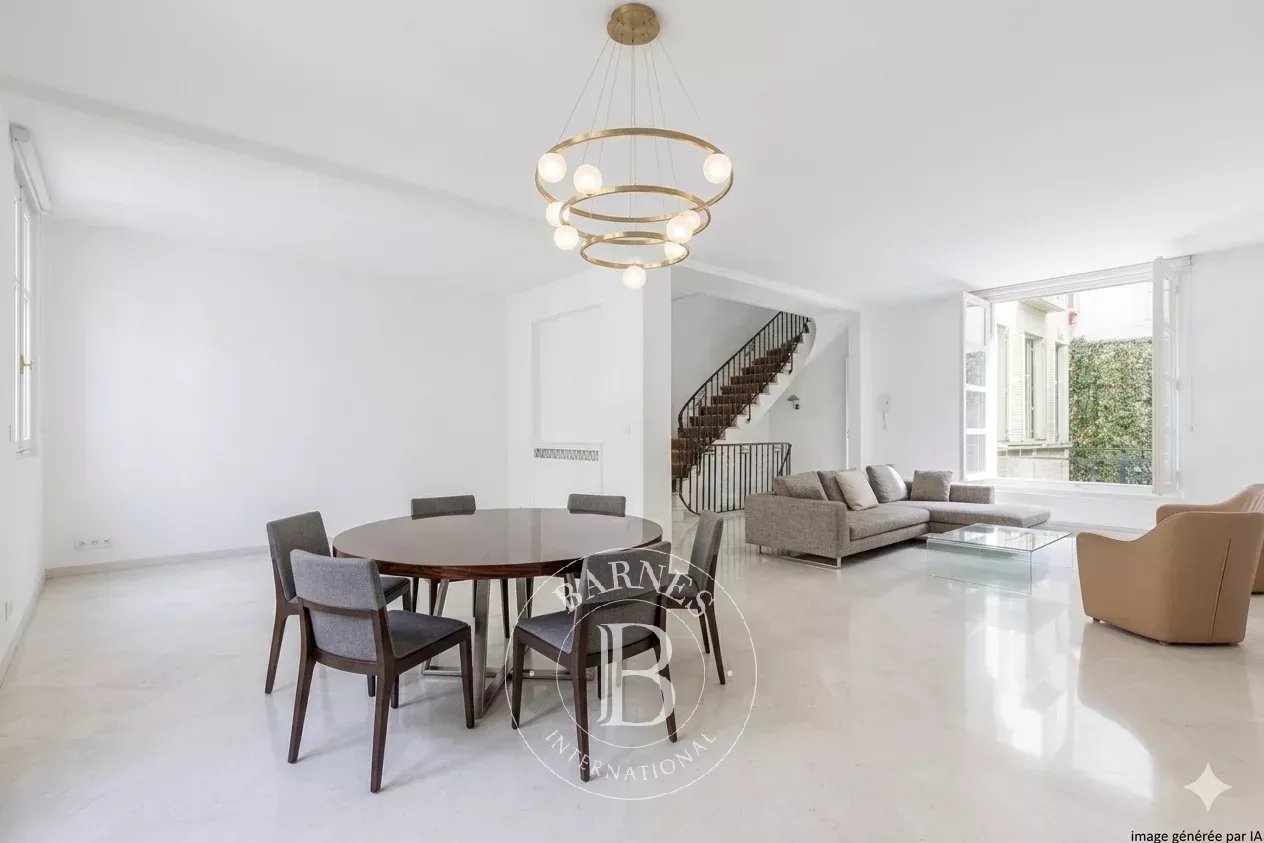 Mansion Neuilly-sur-Seine  -  ref 85831203 (picture 1)