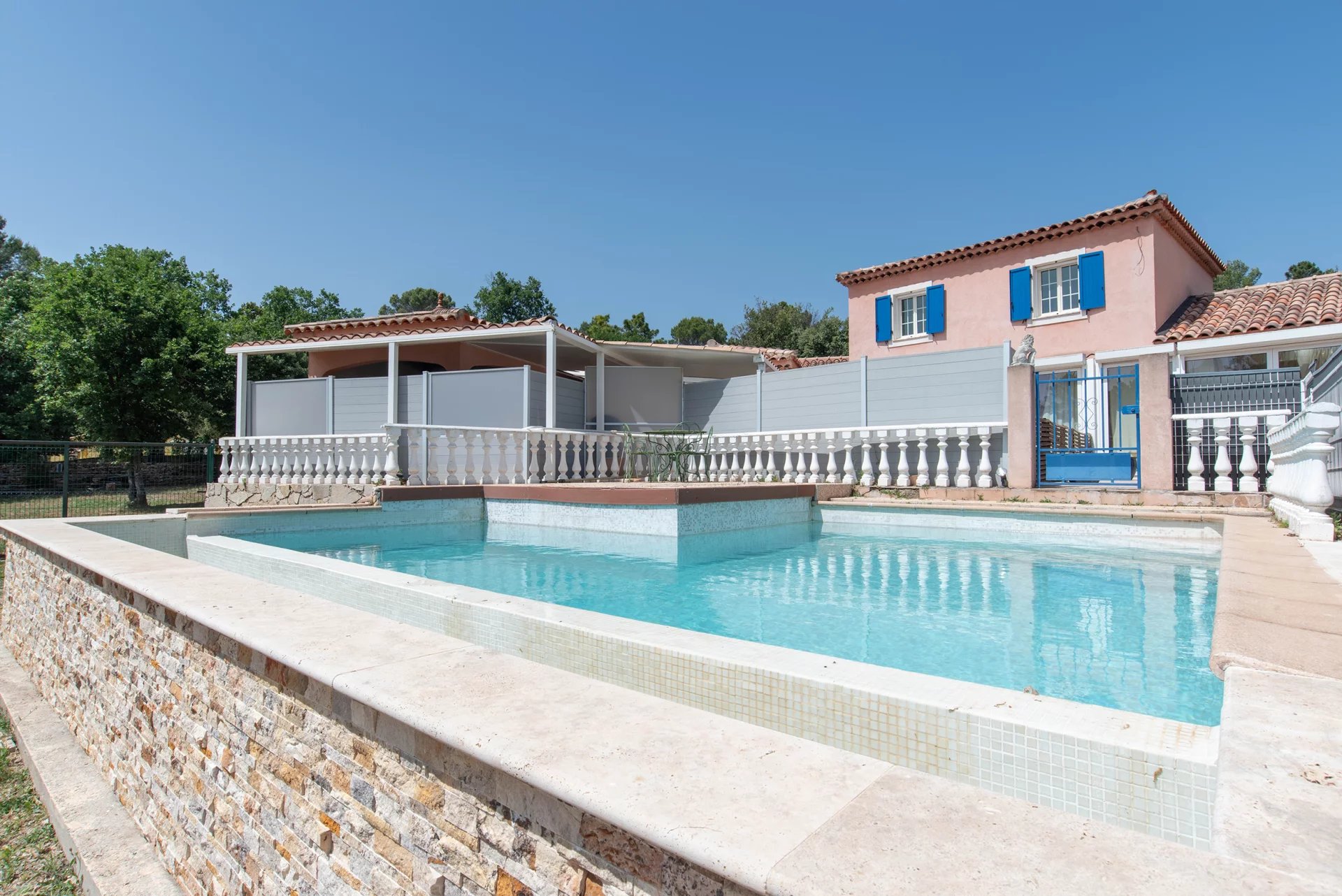 Achat Maison T10 à Régusse (83630) - 310m²
