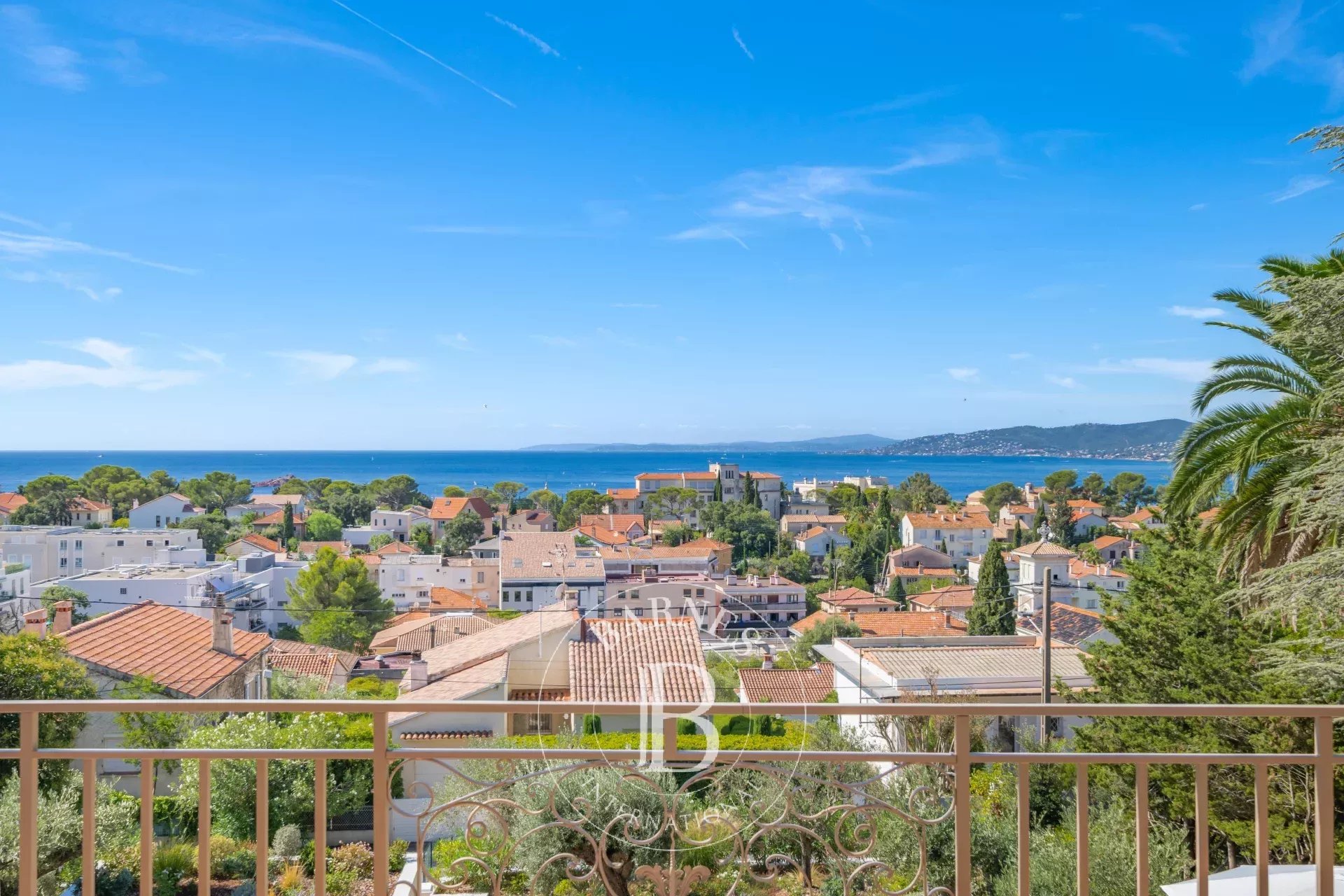Villa Saint-Raphaël - ref 87298128