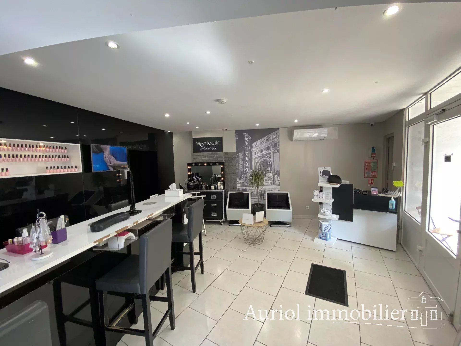 Location Local commercial Auriol