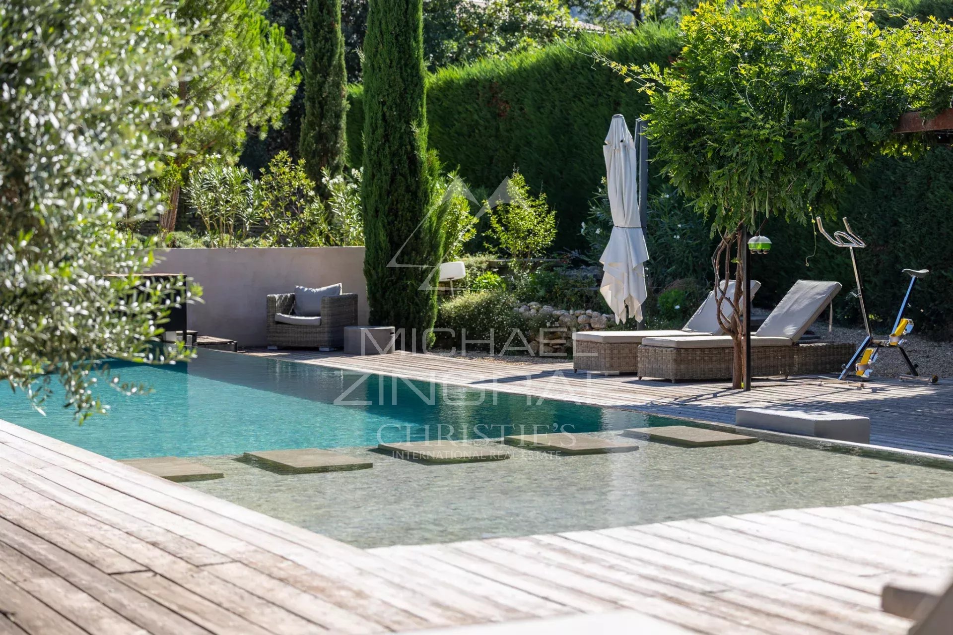 5 Bedroom Villa/Townhouse's Image 9