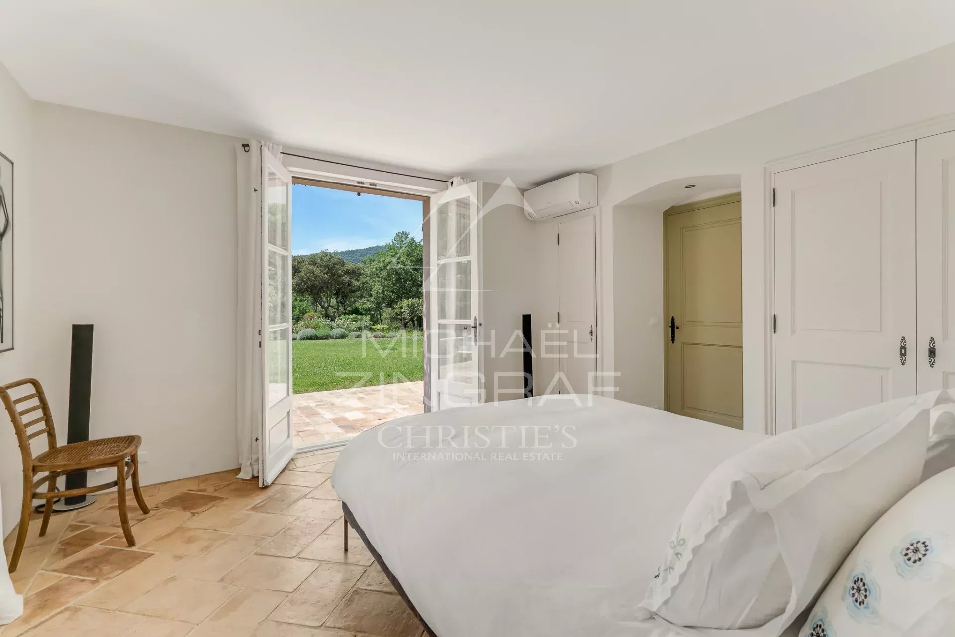 4 Bedroom Villa/Townhouse's Image 6