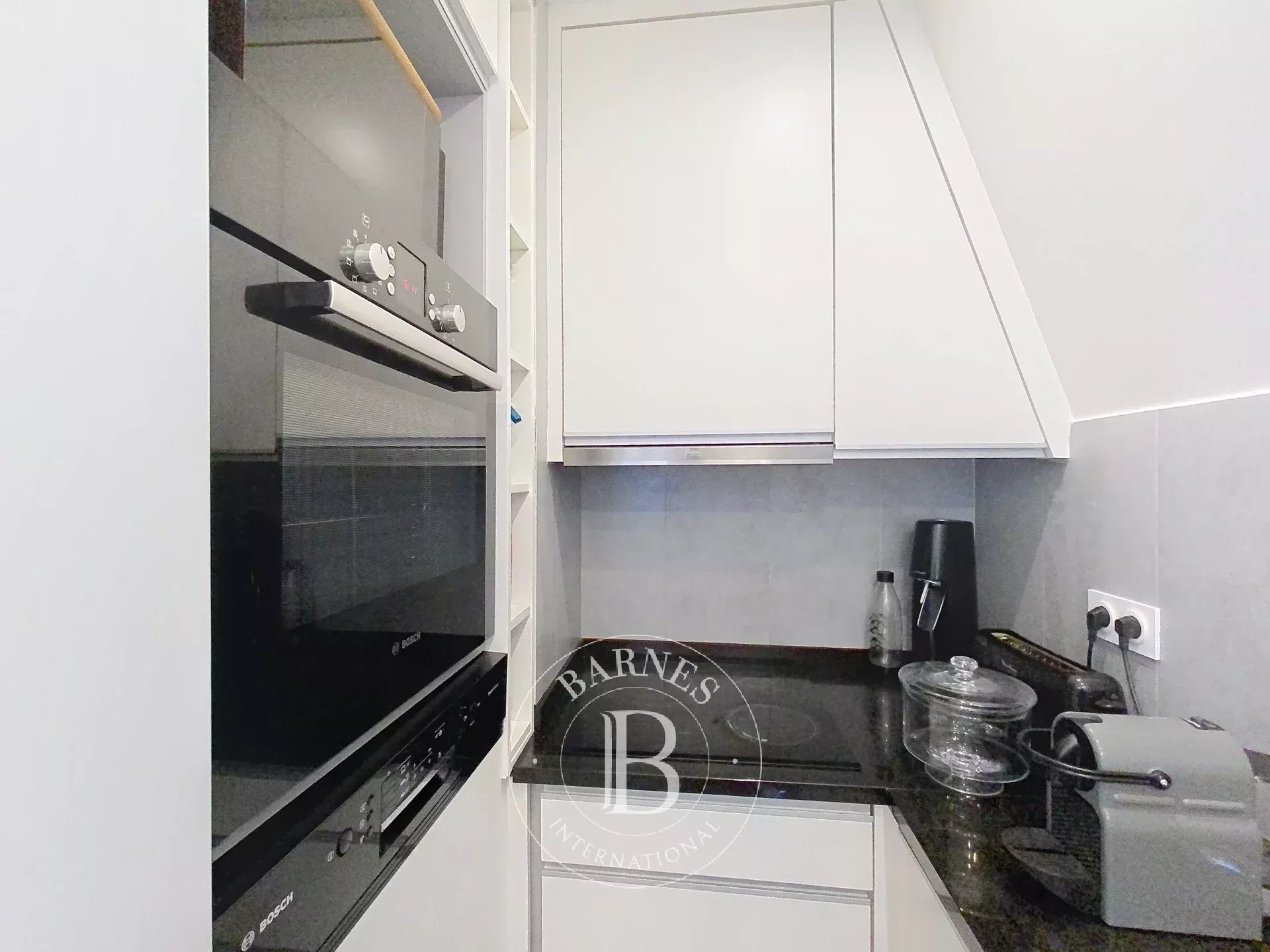 Daire Paris 8ème - picture 10