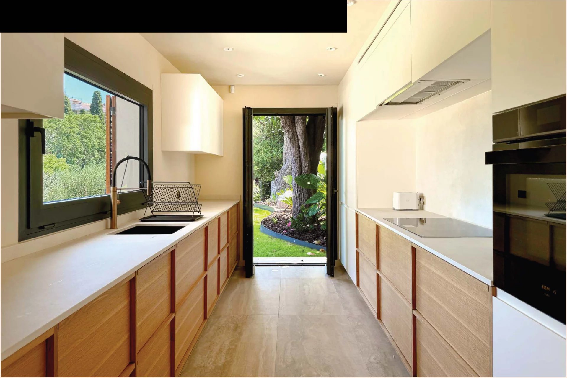 Villa Aurora - Renovated sea-view villa with heated pool