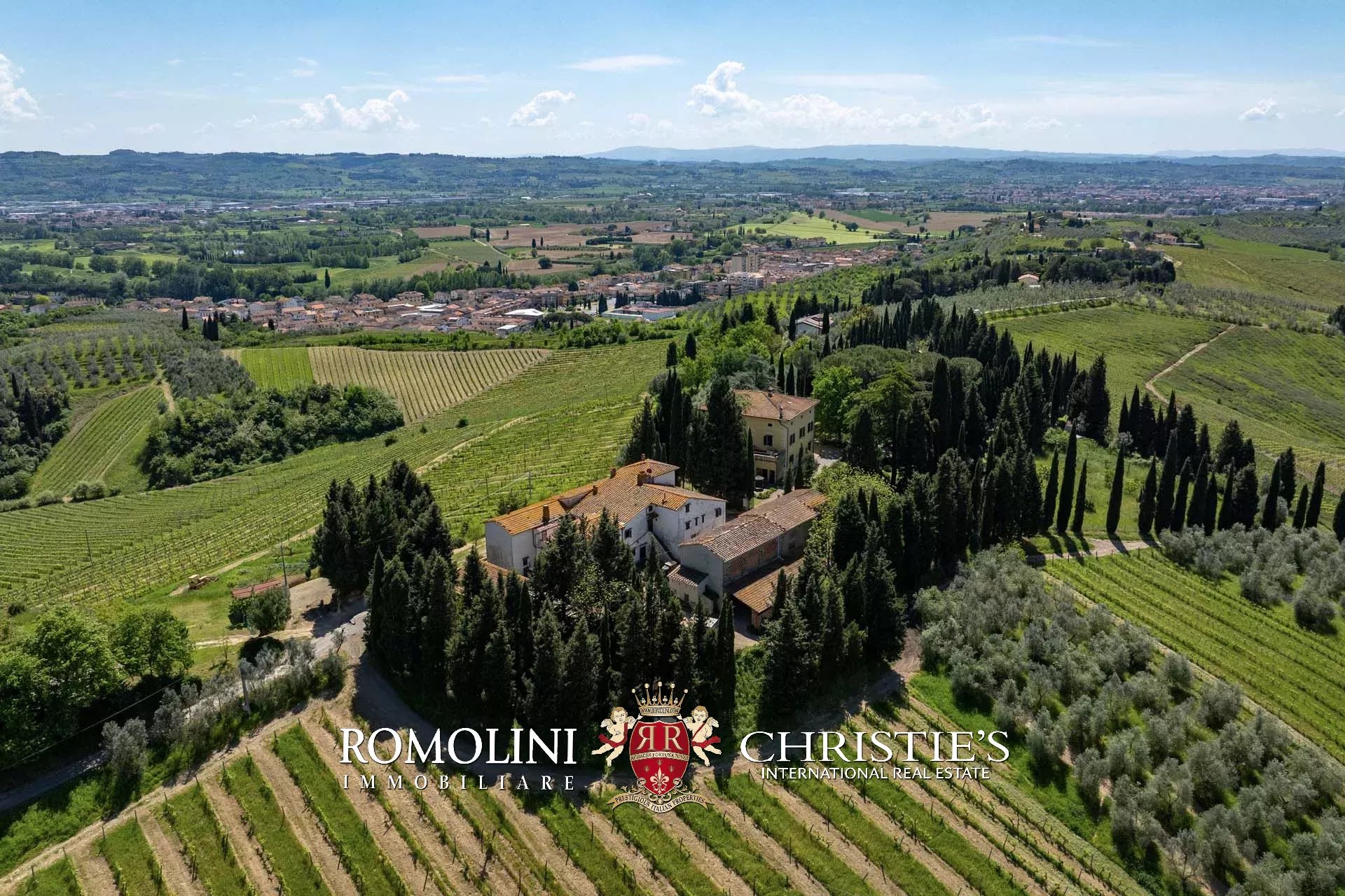 30 Bedroom Vineyard's Image 8