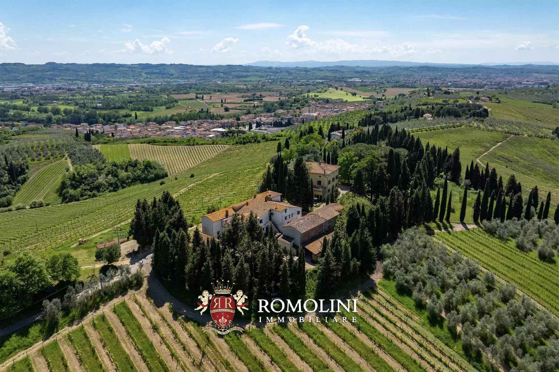 30 Bedroom Vineyard's Image 8