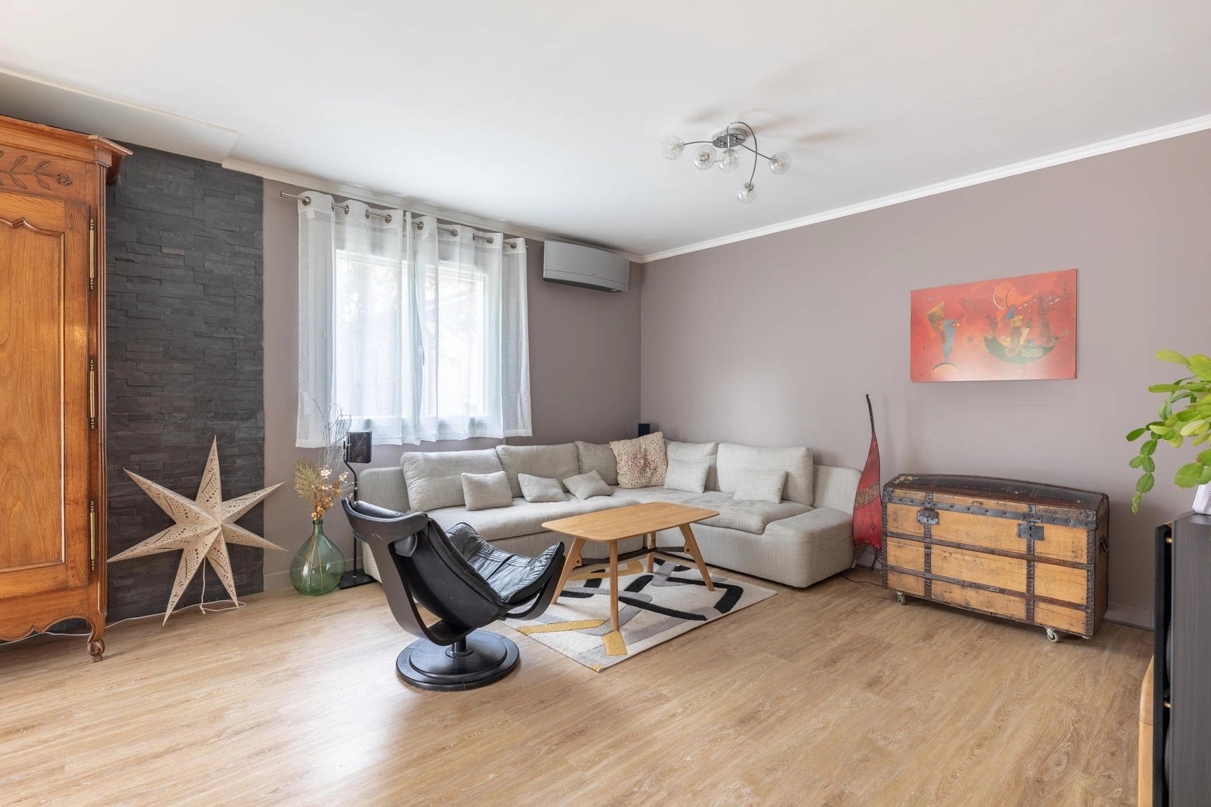 Maison d'environ 140 m² à Chazay d'Azergues