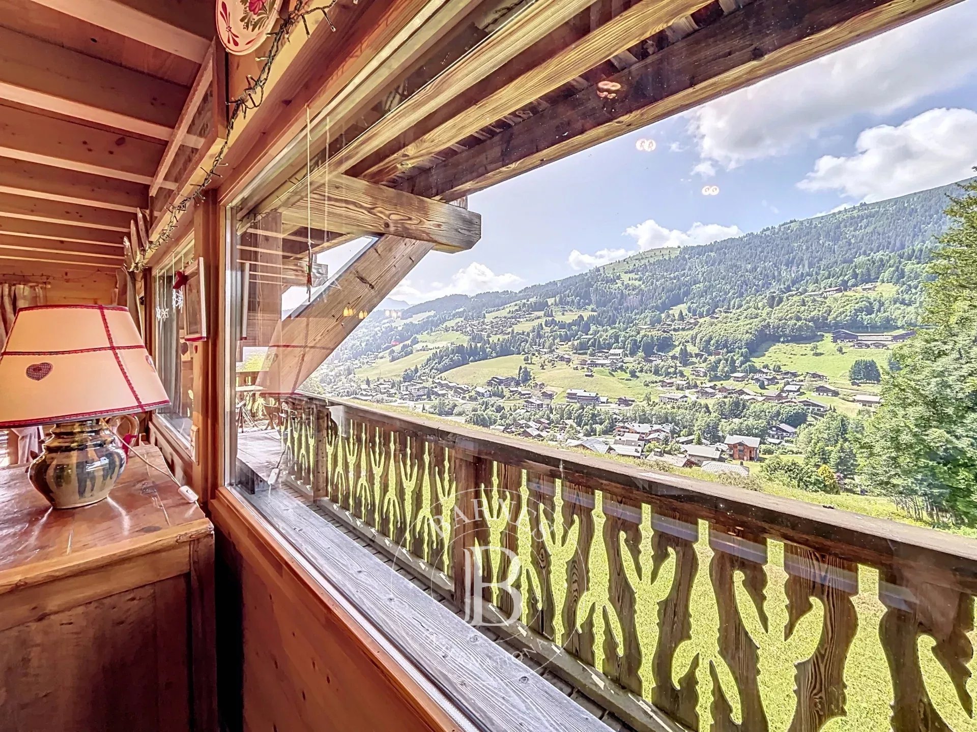 Photo of Les Gets - Chalet 4 bedrooms - Quiet area close to the slopes with panoramic view