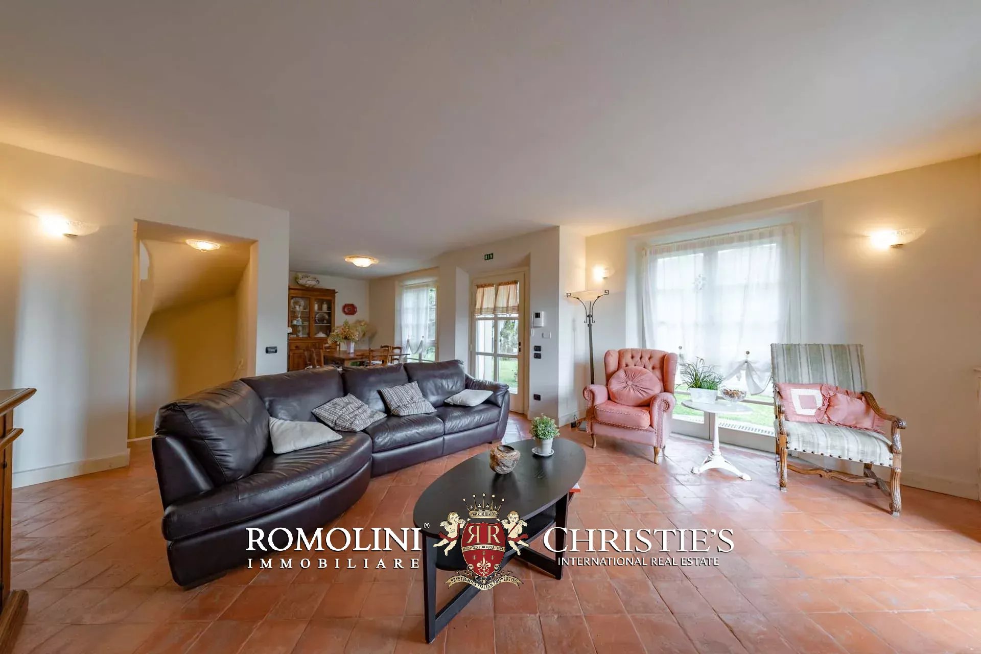 10 Bedroom Villa/Townhouse's Image 89